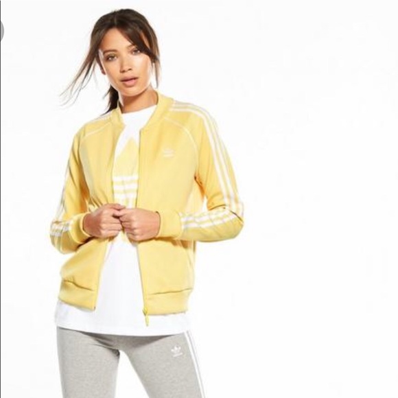 adidas superstar jacket yellow